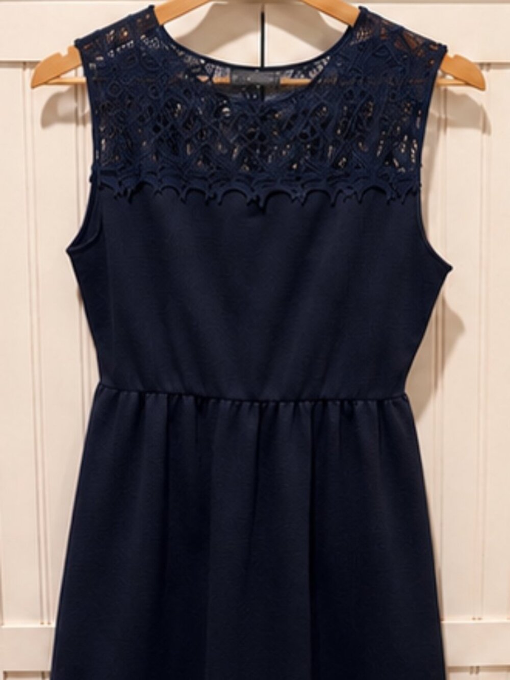 Soprano Navy Lace Fit & Flare Dress Size Large Crochet Lace Sleeveless Party